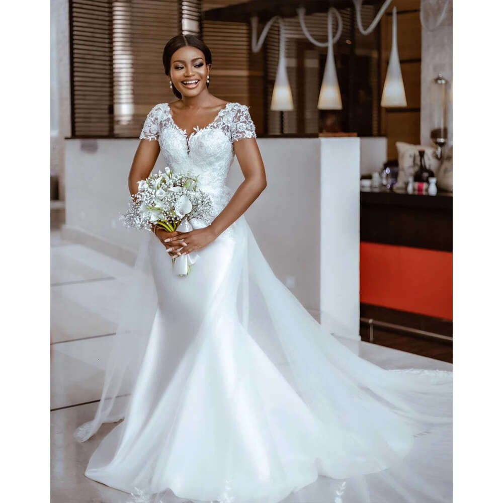 Sparkly Mermaid Satin Long Sleeve Wedding Dress 2024 Lace Appliqus Vestido De Noiva Sereia African Bridal Gown