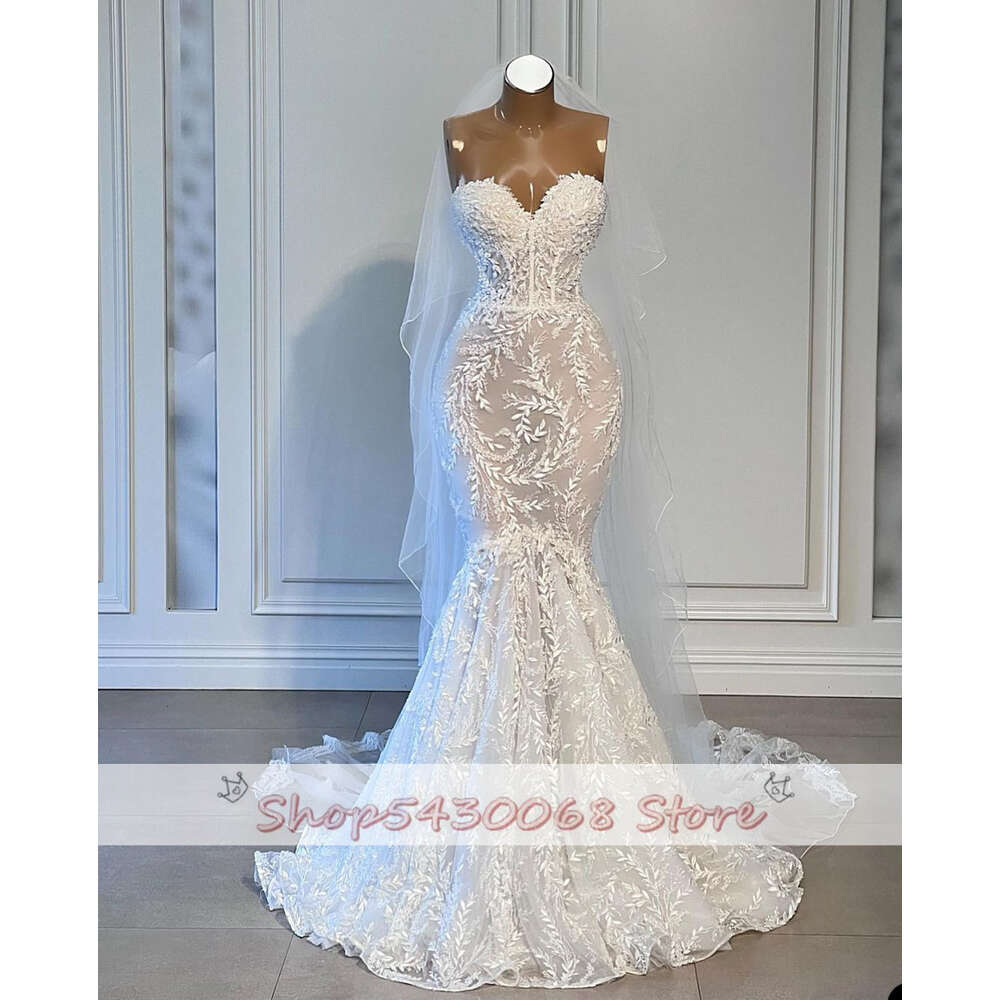 Glamorous Mermaid Wedding Dress Strapless Lace Appliques Bridal Gowns Custom Made Sleeveless Sweep Train Vestido de novia