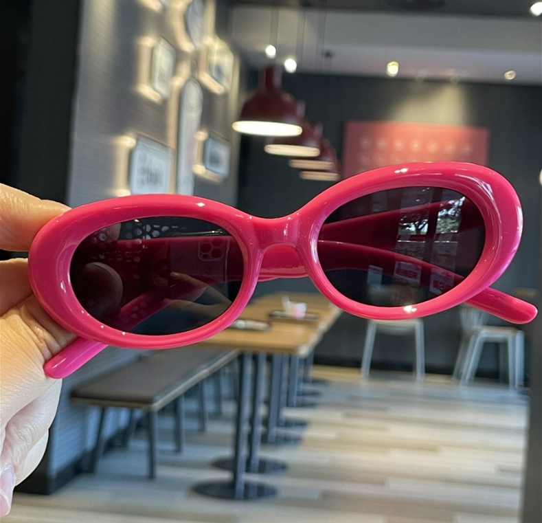 Fashion Children's Sunglasses New Boys Girls Sun Glasses Classic Retro Oval Kids Eyewear Baby Shade UV400 Z260305