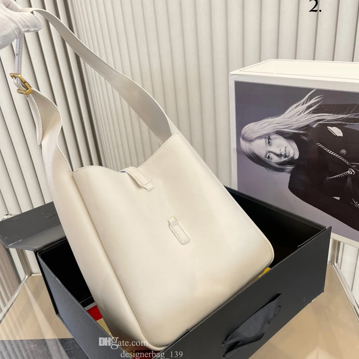 Leather Cassander Womens Handbags Underarm Satchel Bag Designer Tote Le 5 a 7 Hobo Crossbody Hook closure Mens Wallet Handbag Shoulder SoftHobo Clutch Bags