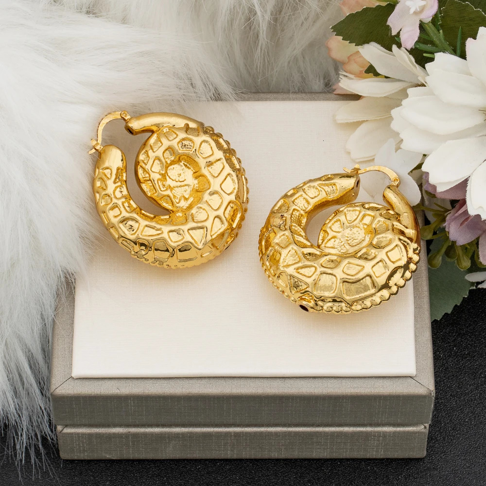Dubai Gold Color Hoop Earrings for Ladies Weddings Bride Round Dangle African Daily Wear Exquisite Jewellery Gifts 240515