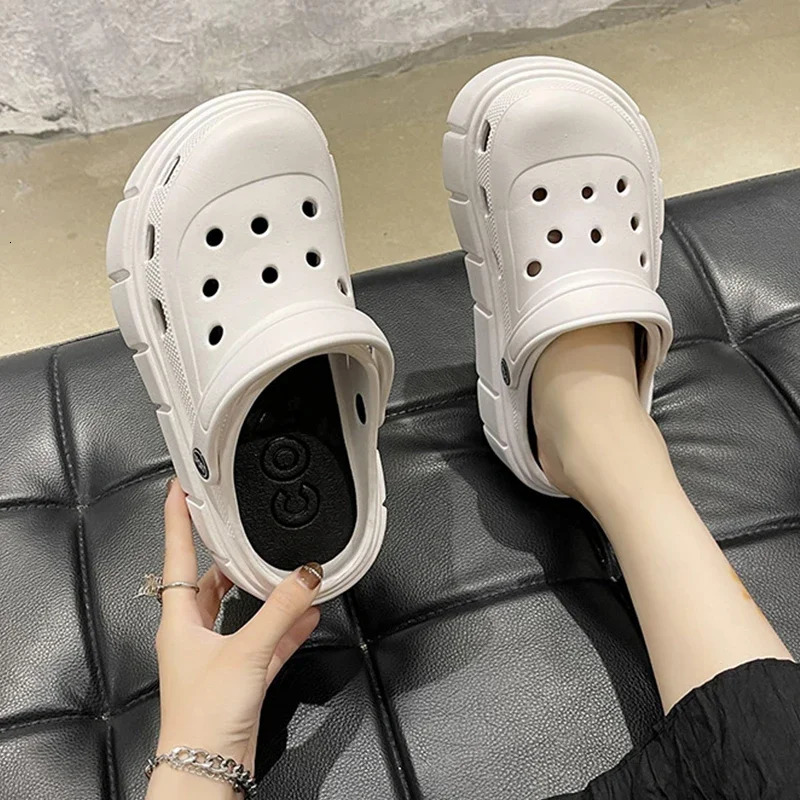 Summer Women Sandals Thick Bottom Home Slides Women Clogs Soft EVA Dry Wedges Platform Garden Shoes Beach Sandals Home Slippers 240514