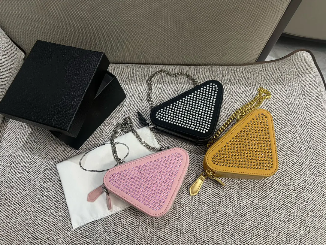 Designer New Crossbody Bag Fashion lady Bright Diamond Mini Chain bag triangle coin purse Luxury Handbag Women's Outgoing Chain Shoulder Bag Fashion Phone Bag PRPU