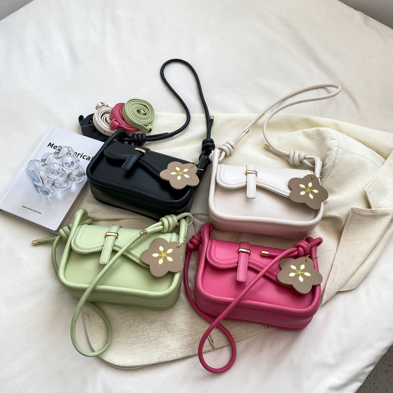 Hot Selling Ladies Retro Saddle Bag High Quality Leather Bag Shoulder Crossbody Bags For Women