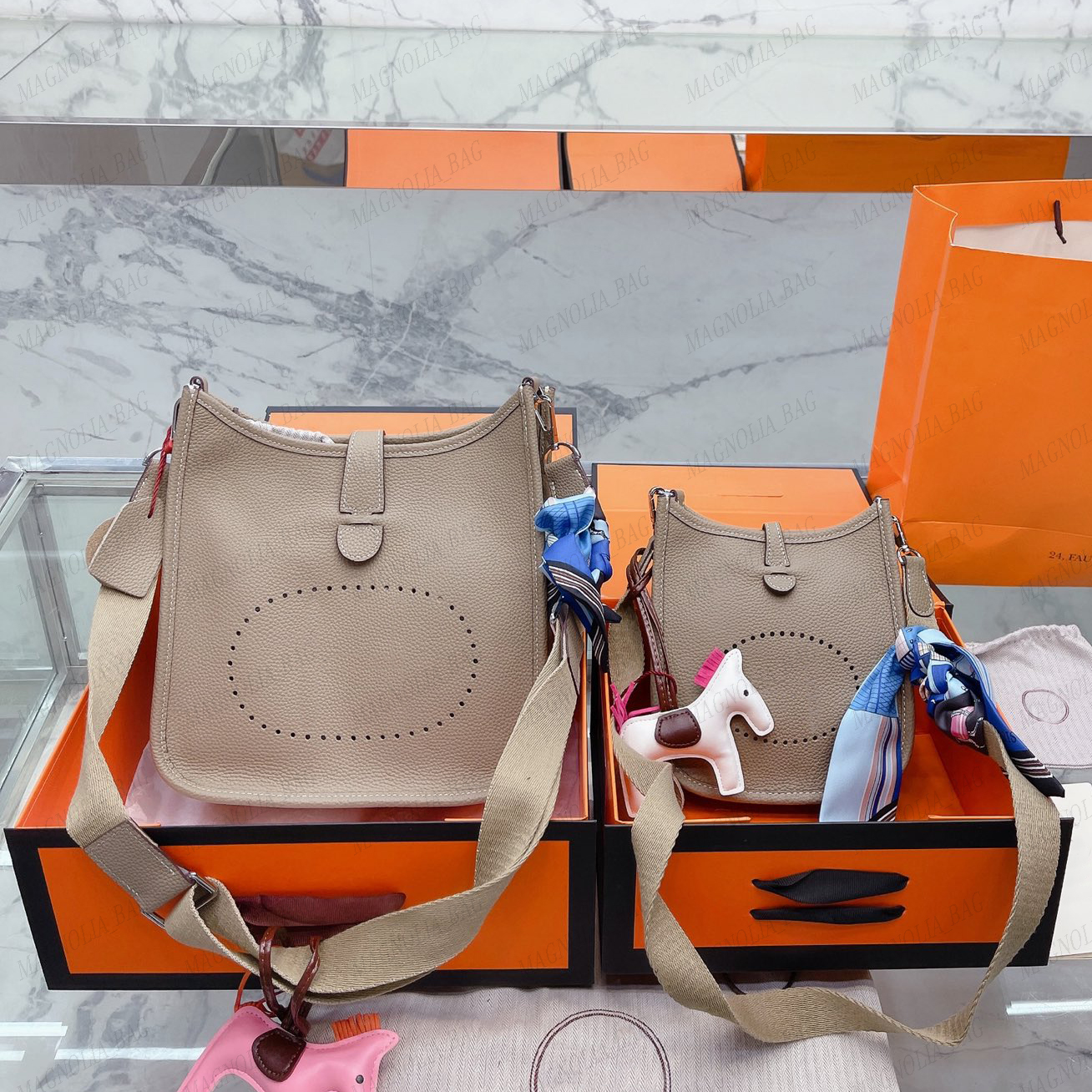 Women Cowhide Crossbody Designer Shoulder Bags Purses Hasp Free Scarfs Brand Hollow Out Letter Bag with Box