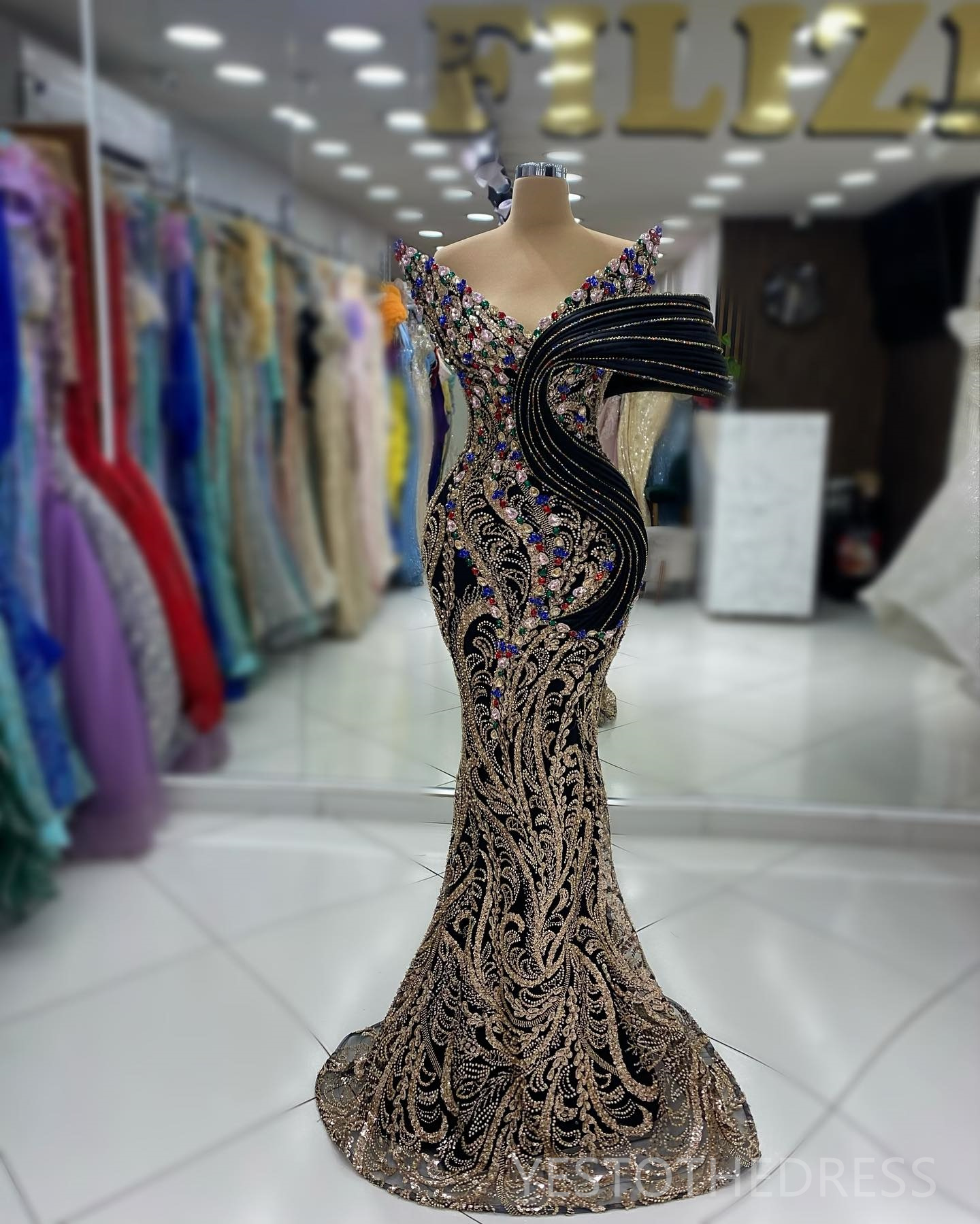 R&W 2024 Colorful Plus Size Prom Dresses for Special Ocns Promdress Illusion One Shoulder Beaded Lace Rhies Birthday Dress Second Reception Gowns AM94