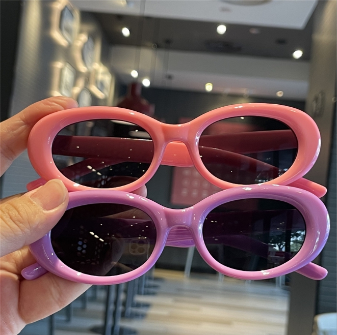 Fashion Children's Sunglasses New Boys Girls Sun Glasses Classic Retro Oval Kids Eyewear Baby Shade UV400 Z260305