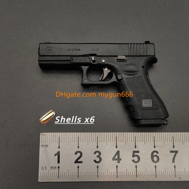 1:3 G17 Metal Gun Model Alloy Mini Keychain Shell Ejection Pistol Fidgets Toy Look Real Impressive Collection Gifts for Boy Adult Portable Birthday Gi