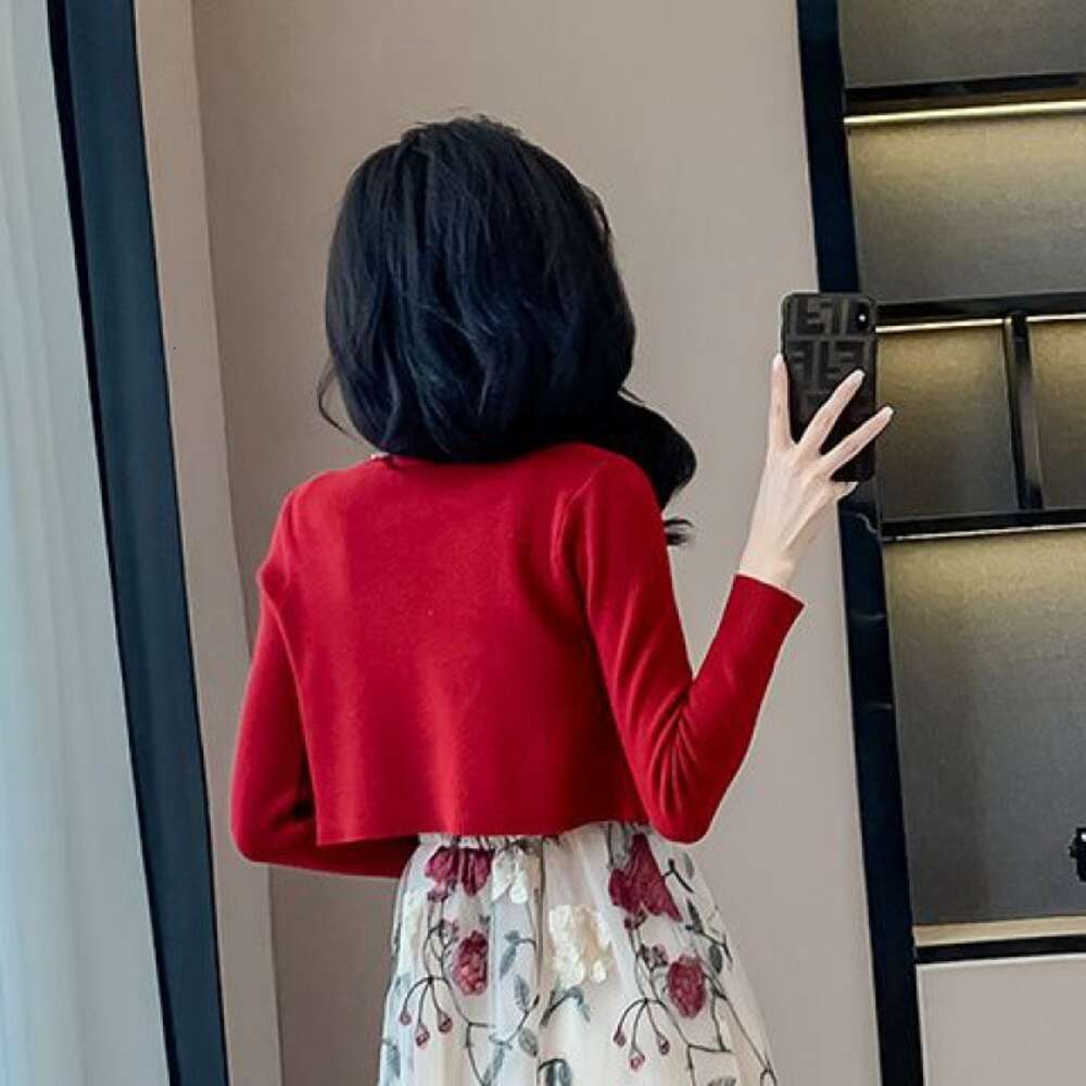 French New Womens Fragmented Flower Dress Waist Embroidered Hanging Dress Girl Dress Sunscreen Cardigan Top Two Piece Set