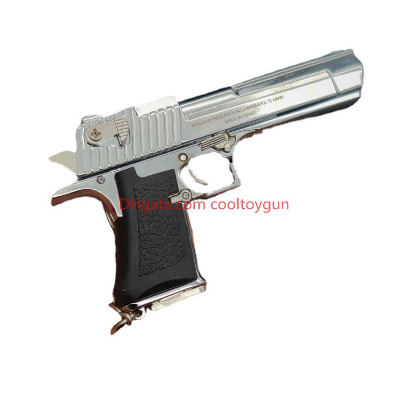1:3 Desert Eagle Metal Mini Toy Gun Model Alloy Keychain Look Real Collection Fidgets Toys Pubg Exquisite Portable Impressive Decorations Gifts for Bo