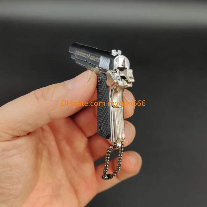 1:3 Metal M1911 Colt Toy Gun Detachable Model Alloy Keychain Look Real Exquisite Portable Decorations Collection PUBG Prop Fidgets Toy Birthday Gift f