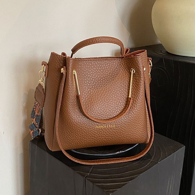 Genuine Leather Crossbody Handbag | Designer Women's Travel Shoulder Bag