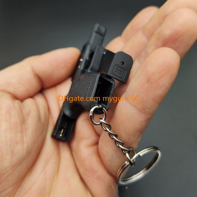 1:3 G17 Metal Gun Model Alloy Mini Keychain Shell Ejection Pistol Fidgets Toy Look Real Impressive Collection Gifts for Boy Adult Portable Birthday Gi