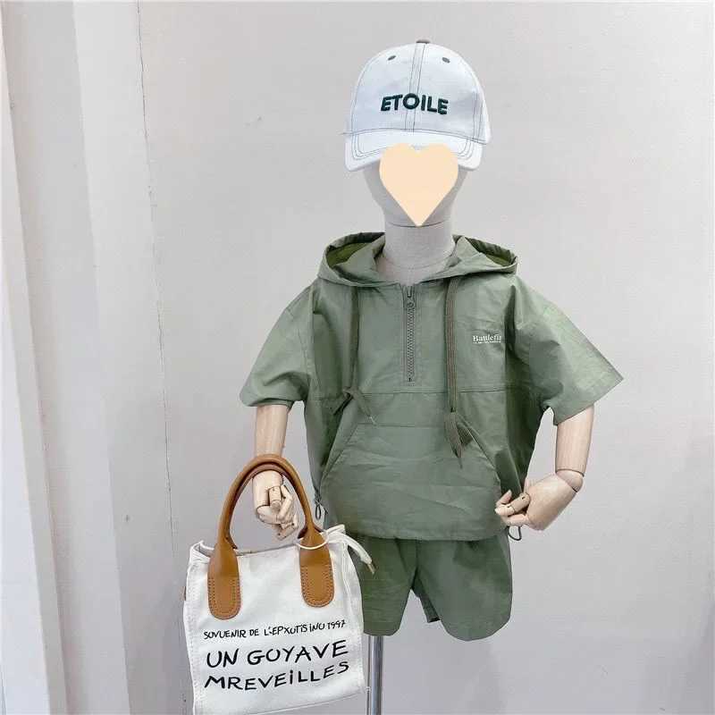 Clothing Sets Boys Summer Set 2024 New Short sleeved Korean Childrens Baby Comfortable Hooded Two piece Fashion Toddler Boys Clothing WX