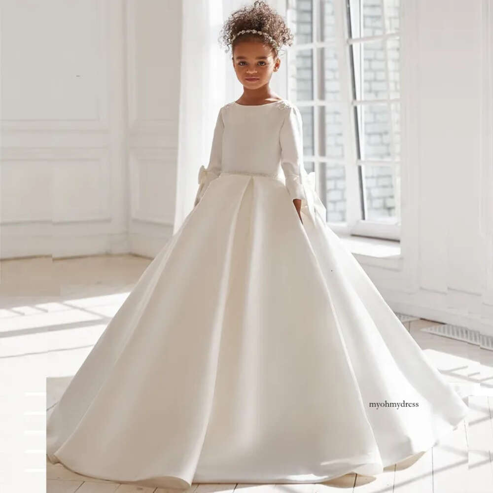 White 3/4 Long Sleeve Satin Flower Girls Dresses Crystal Belt Kids First Communion Gowns Bow Tie Puffy Skirt Toddler Birthday Wears 0516