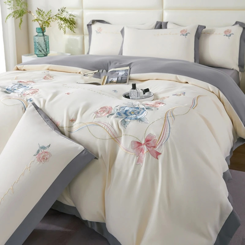 3pcs Polyester Duvet Cover Set 1Duvet 2Pillowcase Without Core Elegant Flower Embroidered Bedding 240506