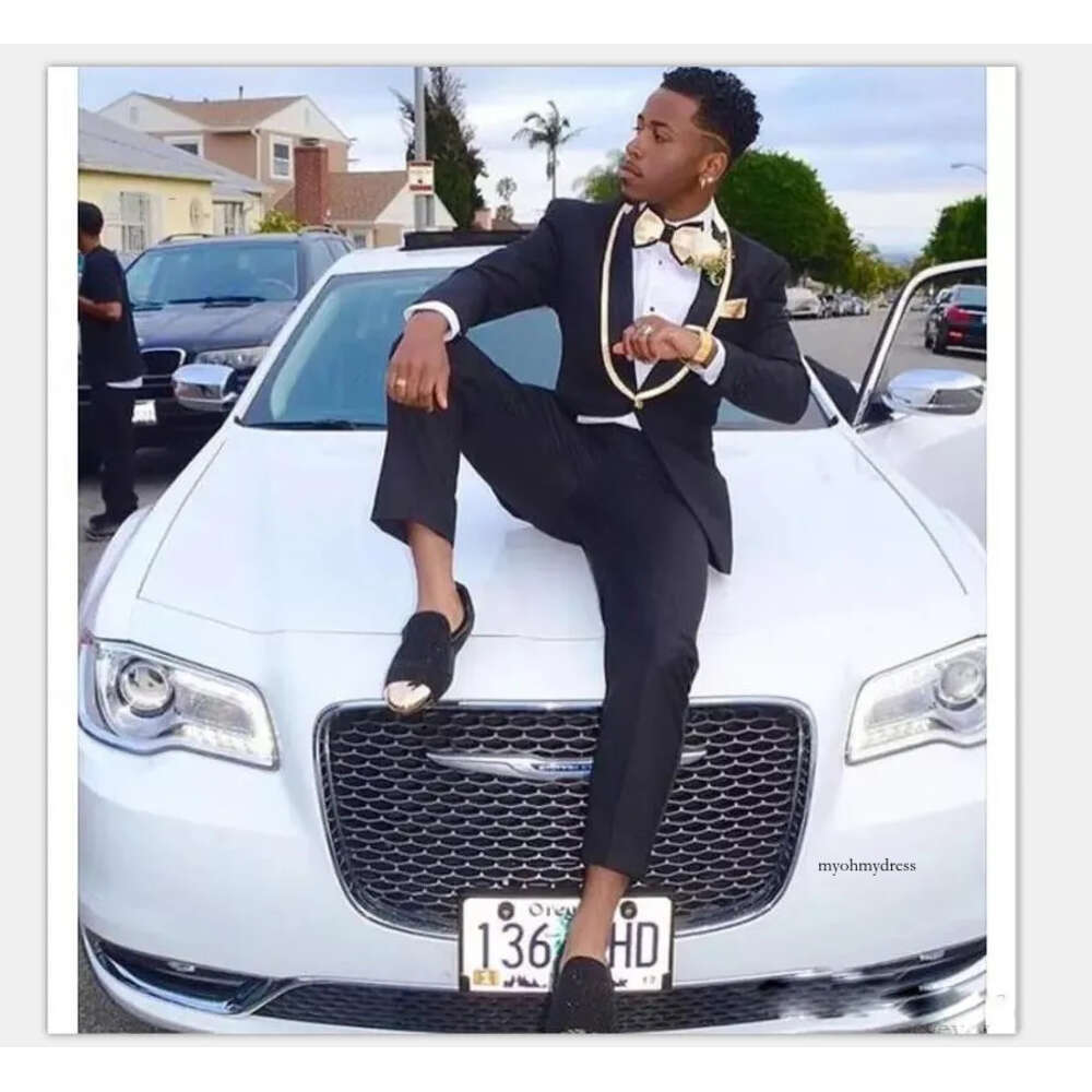 2019 Newest One Button Suits Slim Fit Shalw Lapel Formal Jacket and Pants Customized Groom Wear (Jacket+Pant+Bow Tie) 0516