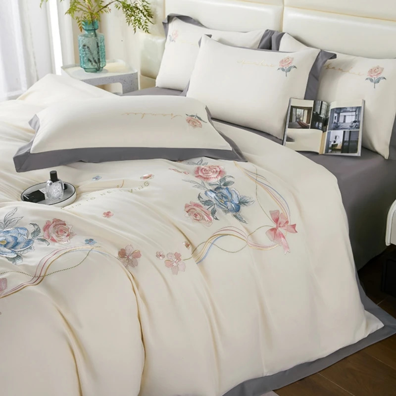 3pcs Polyester Duvet Cover Set 1Duvet 2Pillowcase Without Core Elegant Flower Embroidered Bedding 240506