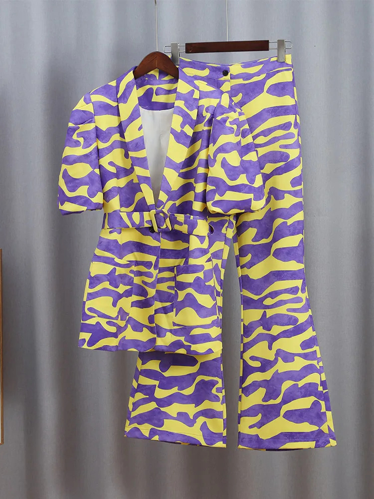 Wave striped printed jacket and pants set womens loose lapel fluffy short sleeved jacket set 2024 elegant womens high street set 240515