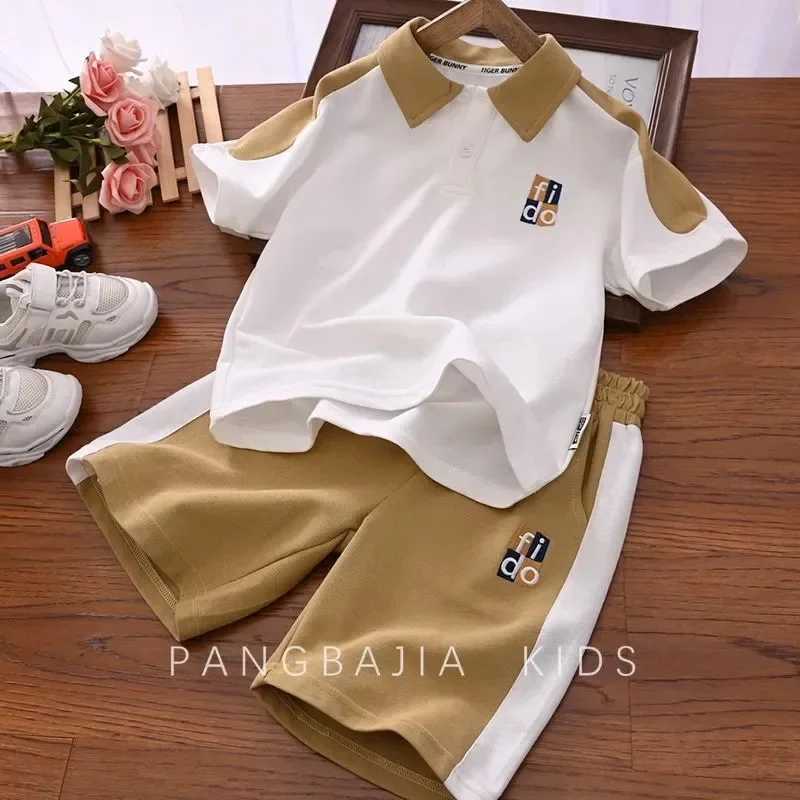 Clothing Sets Summer childrens and boys clothing set teenage and girls flip collar T-shirt and shorts 2-piece set childrens letter bottom set WX