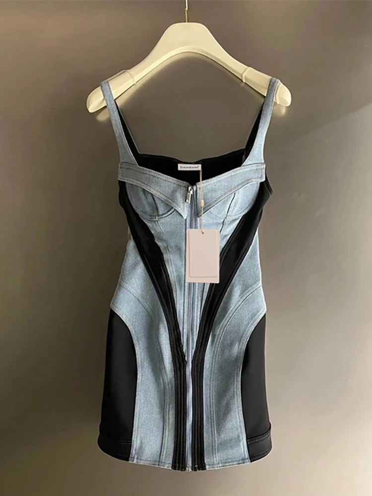 DEAT Women Denim Dress Sleeveless High Waist Patchwork Zipper Contrast Color Slim Strap Dresses 2024 Summer Fashion 29L2908 240515