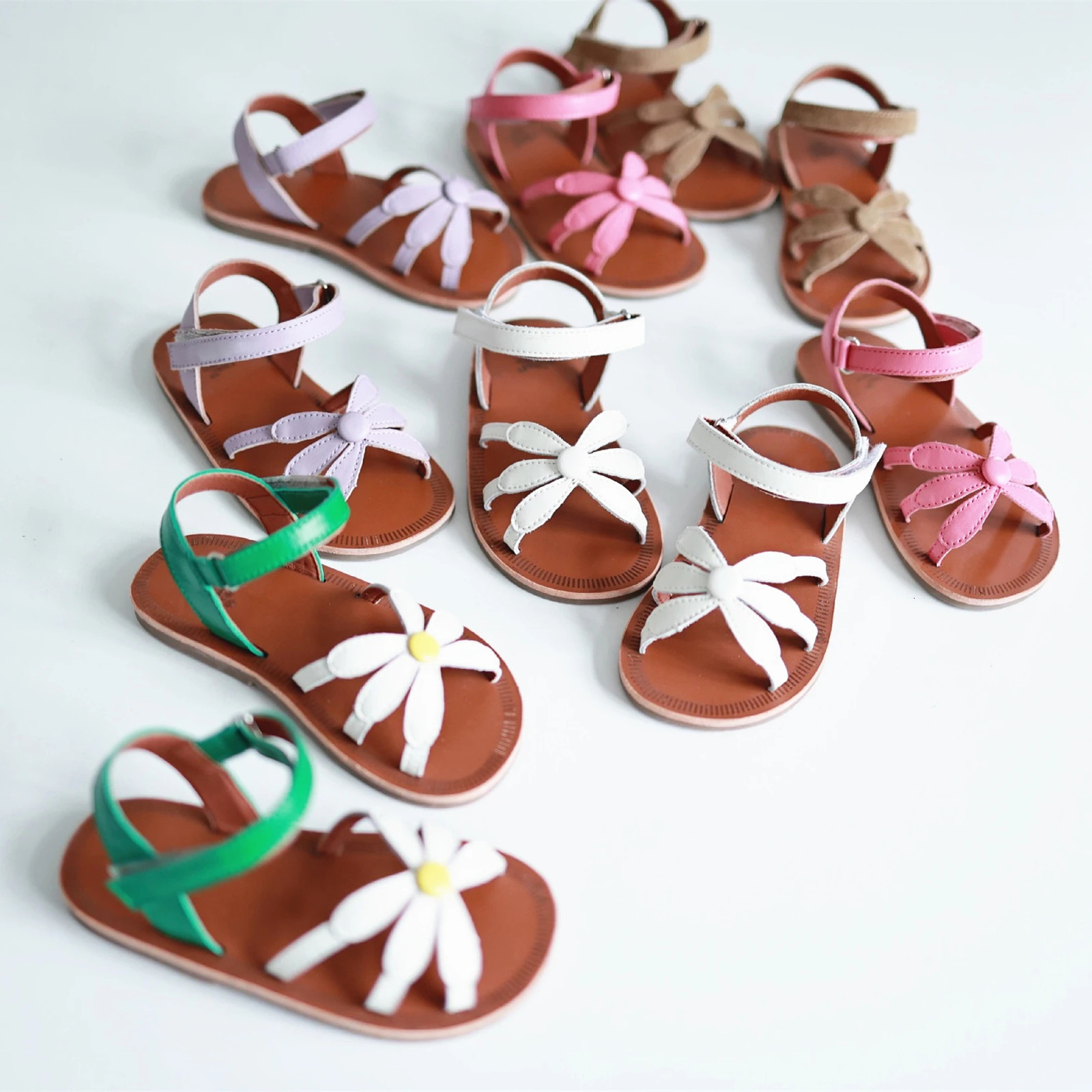 Summer Genuine Leather Girls Sandals Chrysanthemum Salt Water Cowhide Childrens Beach Shoes Suede Kids 240506