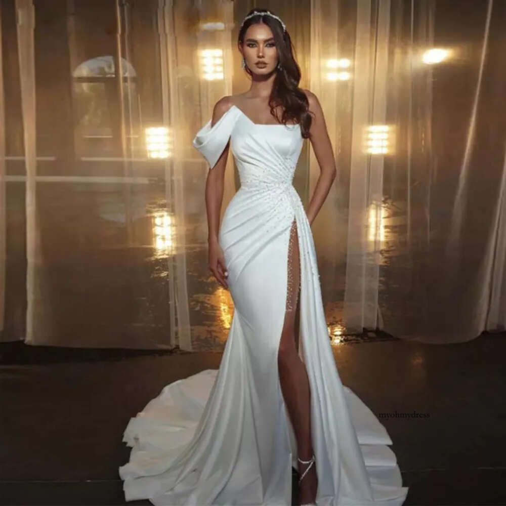 Satin White Mermaid Wedding Dresses Thigh High Slits Bridal Gown One Shoulder Pearls Garden Robe soiree de marige 0516