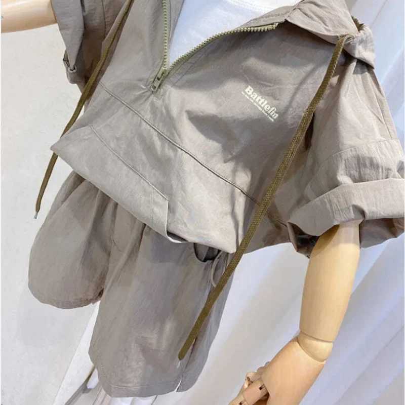 Clothing Sets Boys Summer Set 2024 New Short sleeved Korean Childrens Baby Comfortable Hooded Two piece Fashion Toddler Boys Clothing WX