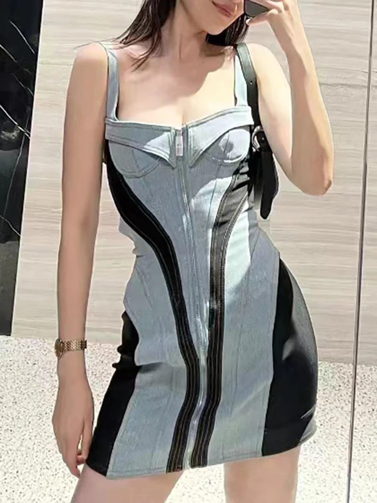 DEAT Women Denim Dress Sleeveless High Waist Patchwork Zipper Contrast Color Slim Strap Dresses 2024 Summer Fashion 29L2908 240515