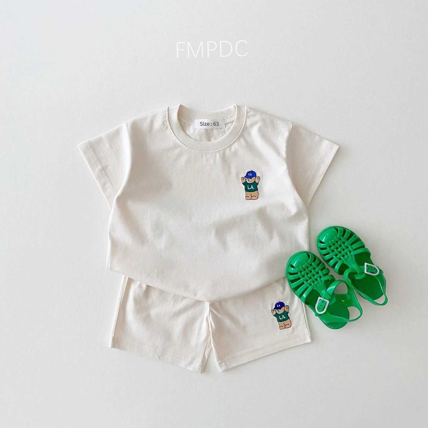 Clothing Sets 2023 Summer Korean Boys Set Embroidered Bear Emblem T-shirt+Loose Shorts 2PCS Casual Baby Set for Girls WX