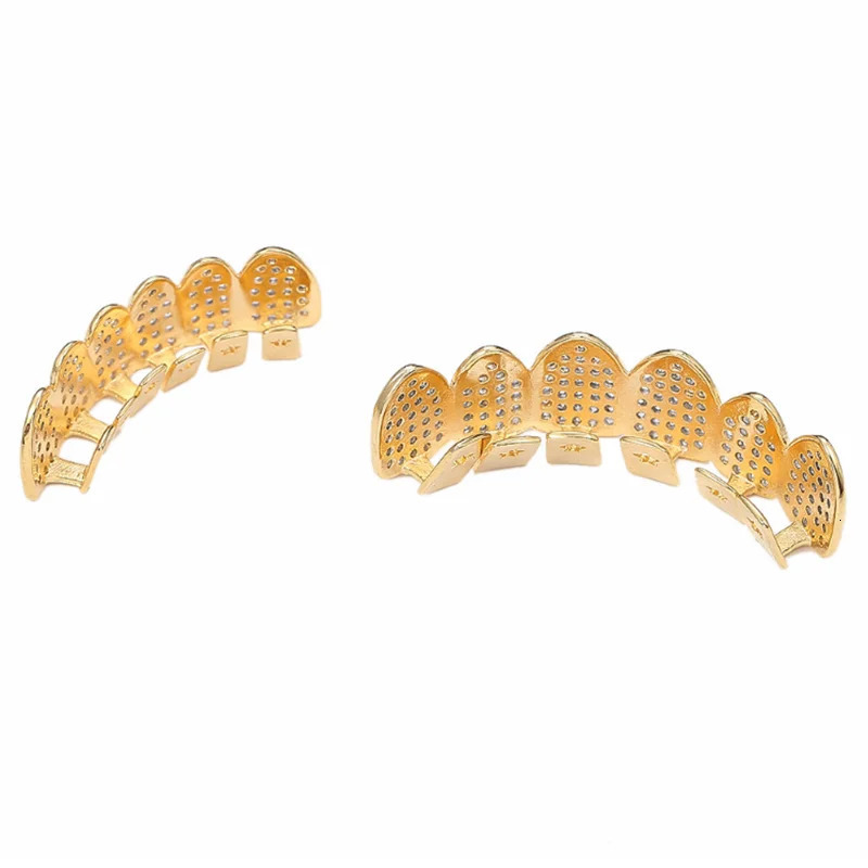 Cubic Zircon Hip Hop Fangs Teeth Top Bottom Grills Dental Mouth Punk Teeth Caps Cosplay Party Rapper Jewelry 240428