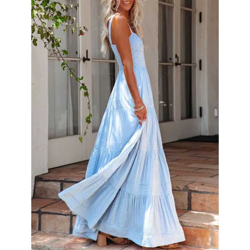 Basic Casual Dresses Striped Maxi Dress Women Summer Slveless Backless Long Dress Female Elegant Casual Holiday Seaside Beach Halter Dress Vestidos Y2