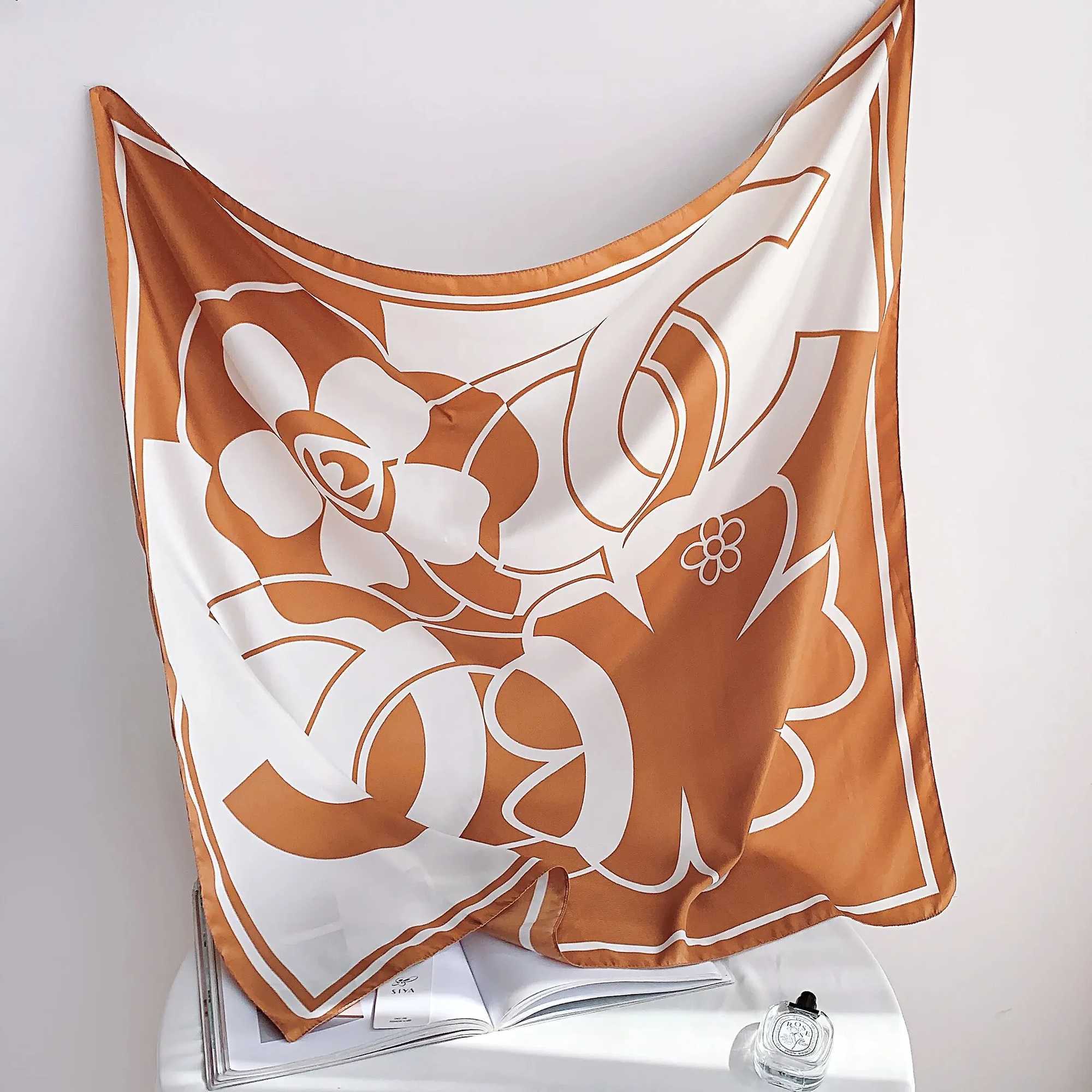 Bandanas Durag Large Camellia Printed Shl Elegant Color Square Scarf Silk Texture Twill Scarf Womens Casual Bandage J241010