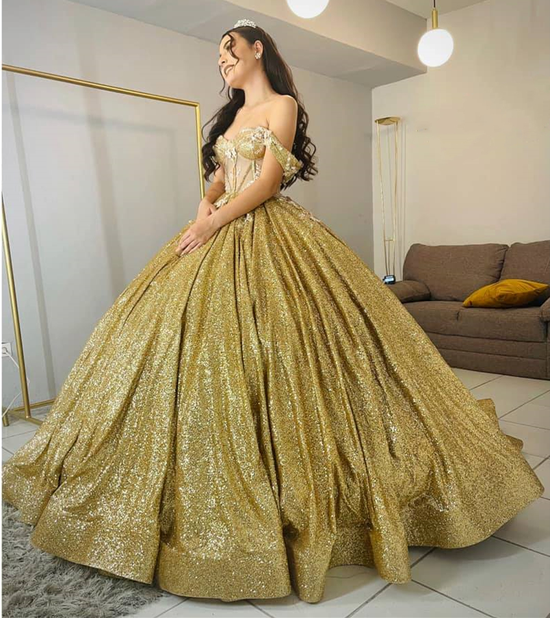 2024 Sparkly Gold Sequined Quinceanera Dresses Ball Gown Off The Shoulder Sweetheart Neck Floor Length Corset Debutante Sweet Sixteen Birthday Party D