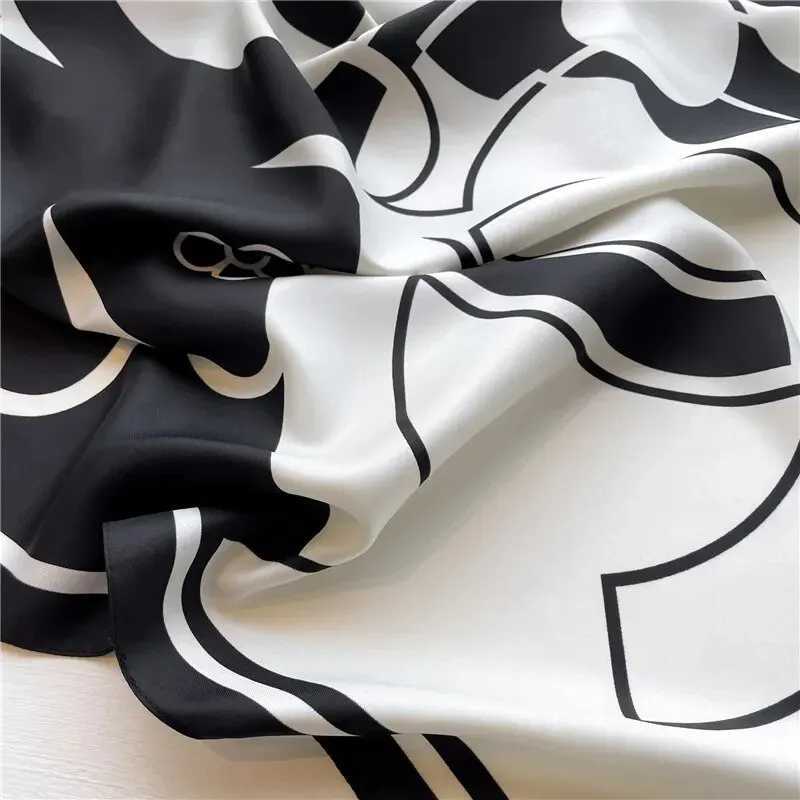 Bandanas Durag Large Camellia Printed Shl Elegant Color Square Scarf Silk Texture Twill Scarf Womens Casual Bandage J241010