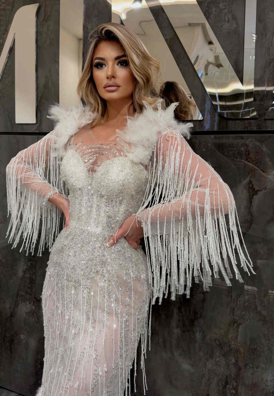 Gorgeous Mermaid Wedding Dresses Feathers Sequins Tassels Lines Long Sleeves Floor Length Custom Made Plus Size Bridal Gown Vestidos De Novia