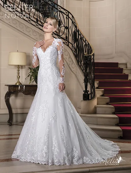 V Vintage Neck Long Sleeve Dresses Beaded Button Back Sheer Bridal Wedding Gowns Vestido De Casamento Bc estido