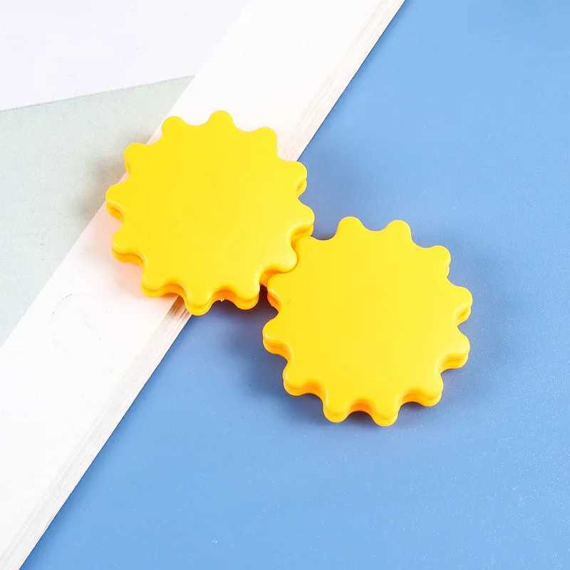 10PCS Decompression Toy 6PCS SALE Novelty Funny Childrens Rotating Gear Finger Gyro Toy Creative Fun Multi-color Fingertip Gyro Decompression Toys