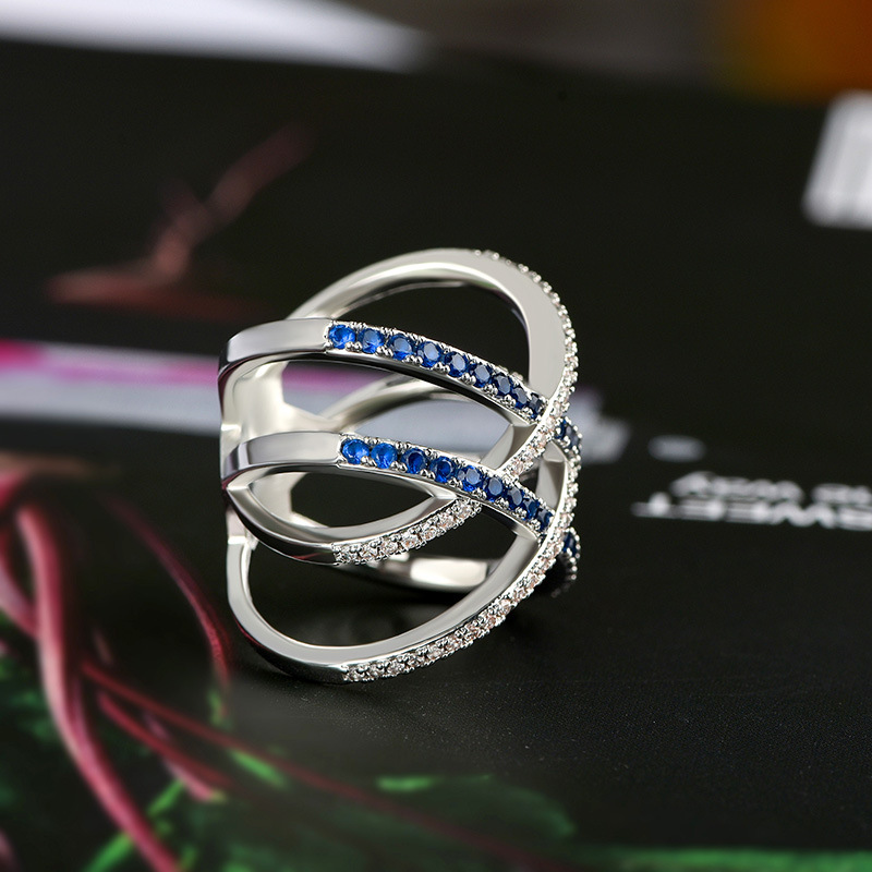 2024 Drop Ship Ins Wedding Rings Luxury Jewelry 925 Sterling Silver Bue Sapphire CZ Diamond Gemstones Party Eternity Women Engagement Cross Ring For L
