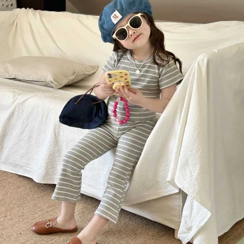 Clothing Sets 2024 Girls Summer Cotton Clothing Set Childrens Short sleeved T-shirt+Pants 2PCS Set Baby Fashion Stripe Set WX