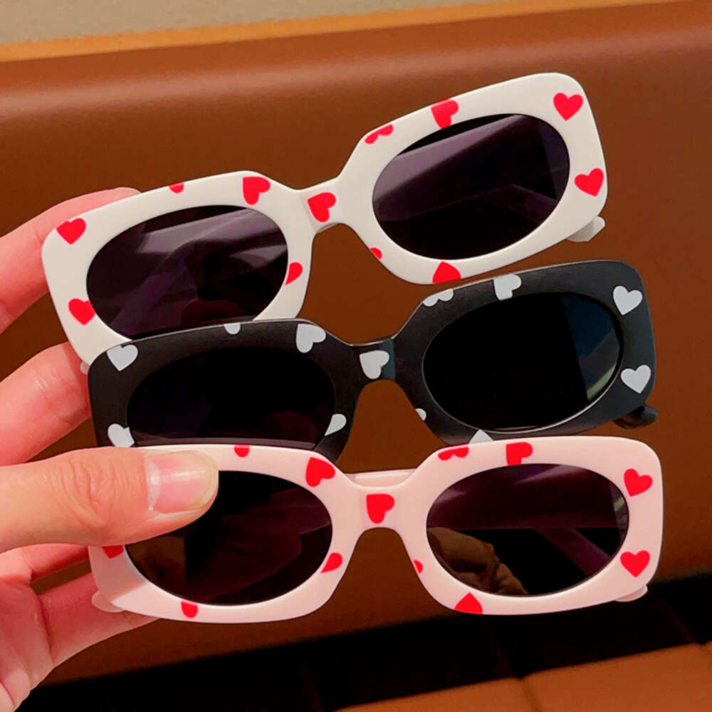 2024 New Children Fashion Rectangular Heart UV400 Vintage Colors Girls Boys Protection Sunglasses Kids Sun Glasses 1a8d0 Z260305