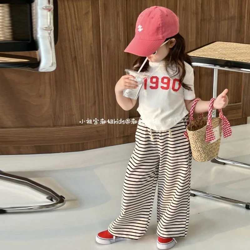 Clothing Sets Childrens and Girls Summer Set 2024 New Fashion Childrens Summer Net Childrens Clothing Little Girl Fashion Short Sleeve Two Piece Set W
