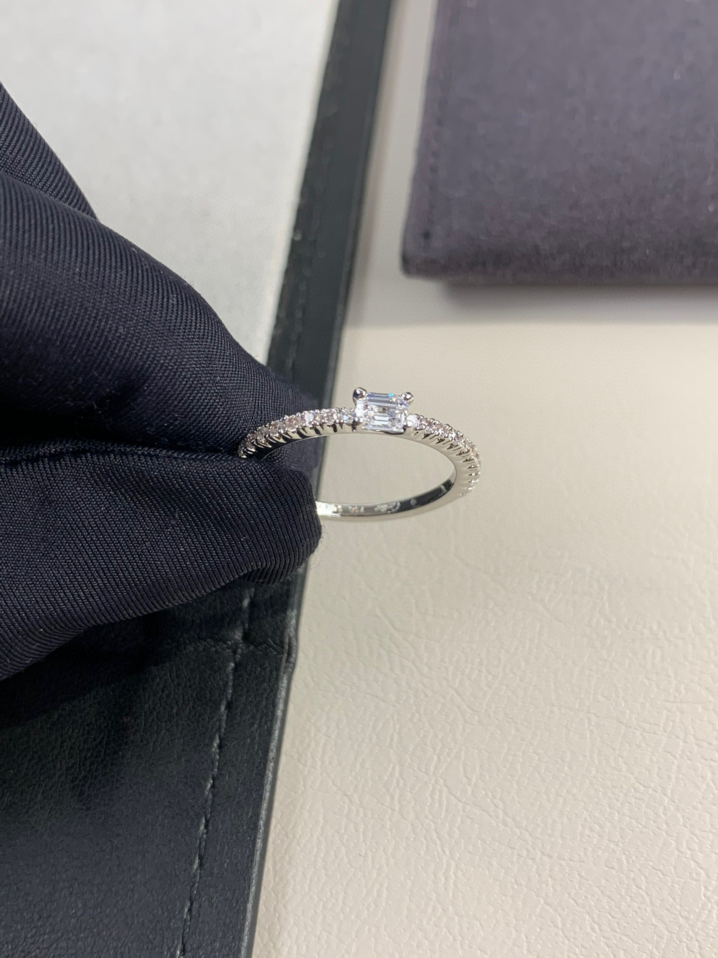Love Eternity Micro Pave Moissanite Dia 100% Original sterling sier Wedding band Rings for Women Men Promise JewelryFashion Ring
