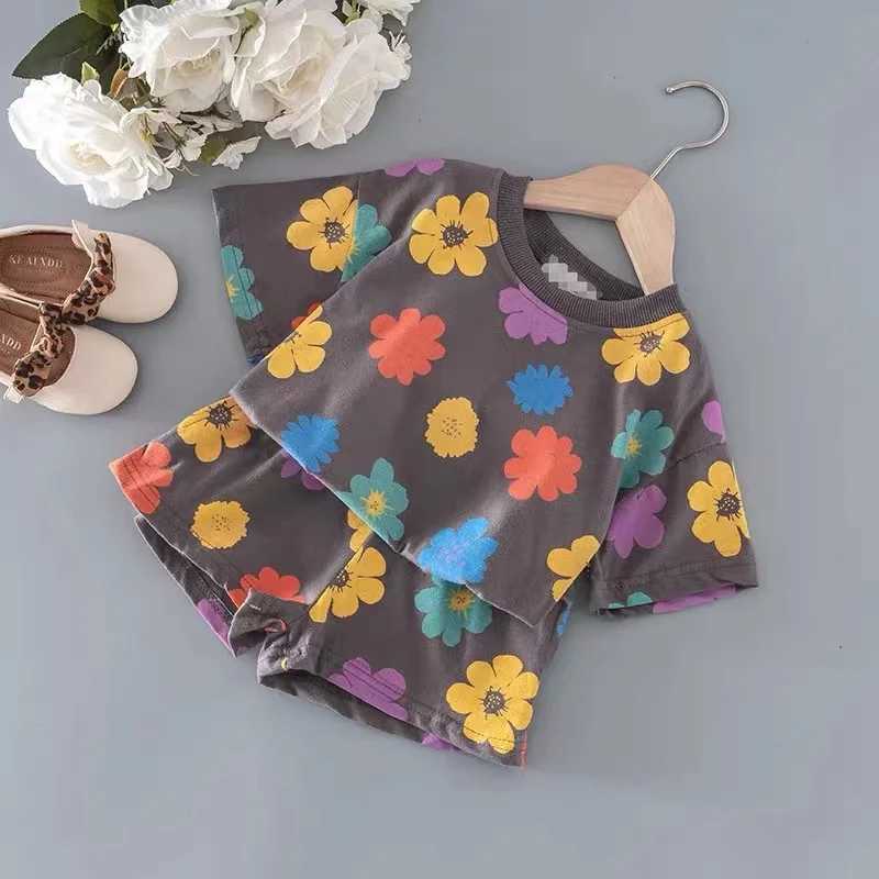 Clothing Sets Baby girl floral printed clothing set summer crew neckline T-shirt and shorts set childrens fashion top bottom 2-piece set WX