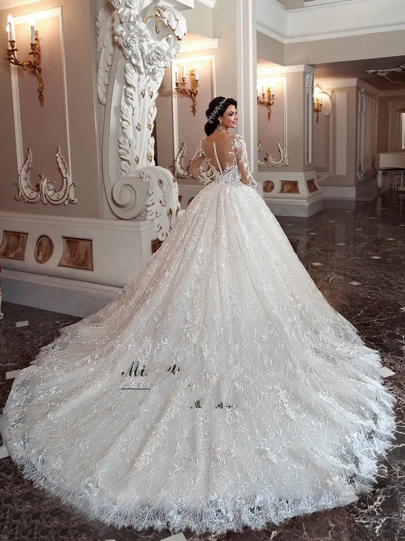 lace Muslim Wedding Dresses Long Sleeves Beading Plus Size Bridal Gowns Arabic Sweep Train Custom Made Vestidos de novia Ball Gown Western Garden Boho