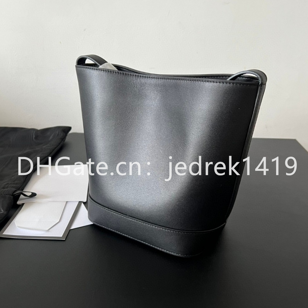 designer Bucket bag 10A Soft Calfskin Triomphe hobo bags Large Capacity Ladies Shopping handbags classic womens fashion Luxury travel canvas crossbody bag