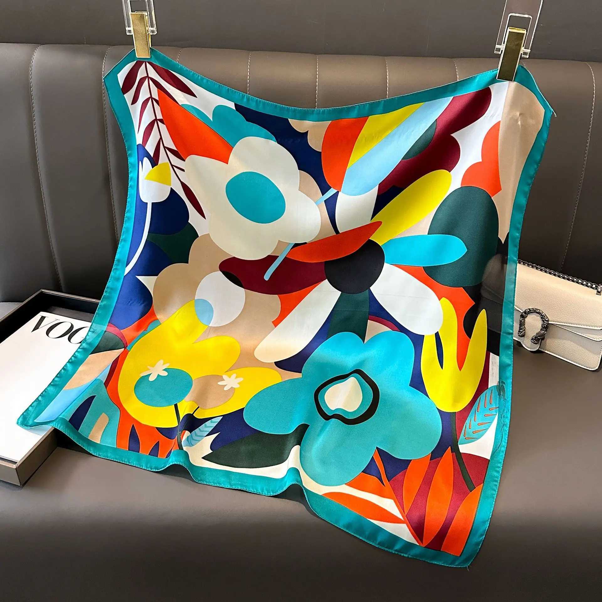 Bandanas Durag 2024 Silk Shl Printed Headscarf Cat Hair Wr Collar Headscarf Womens Satin Square Headscarf Womens Headscarf Foulard Headscarf J241010