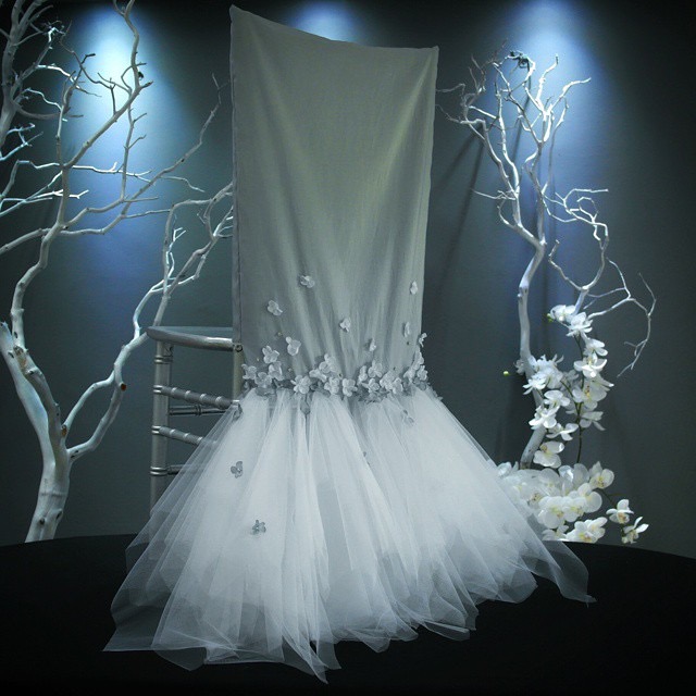 2024 Fashion Elegant Vintage Wedding Chair Covers Tulle Flowers Sashes Wholesale Party Supplies Accessories 24