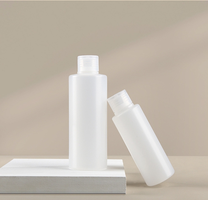 10ml 15ml 20ml 50ml 1.7oz Travel Squeezable Bottles Clear Plastic Sample Flip Cap Bottle Refillable Travel Containers for Makeup Cosmetic Toiletries L