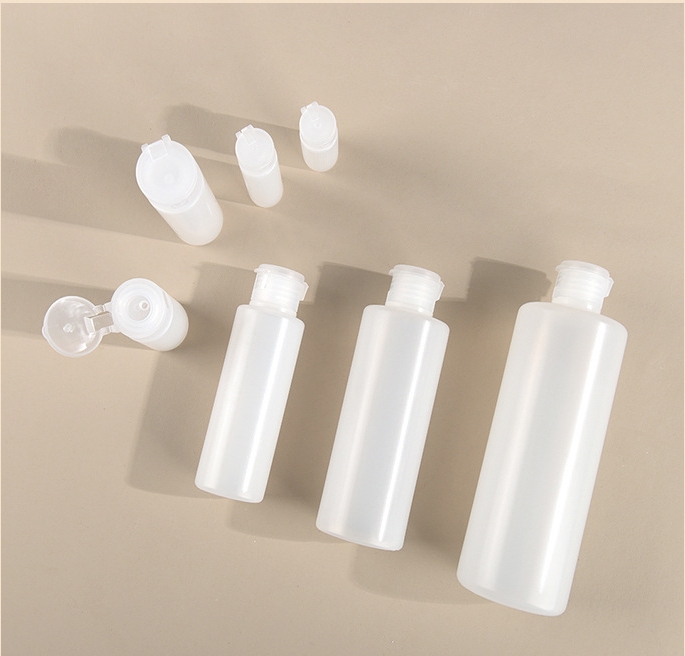 10ml 15ml 20ml 50ml 1.7oz Travel Squeezable Bottles Clear Plastic Sample Flip Cap Bottle Refillable Travel Containers for Makeup Cosmetic Toiletries L
